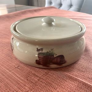 Yesteryears Marshall Pottery Stoneware Casserole